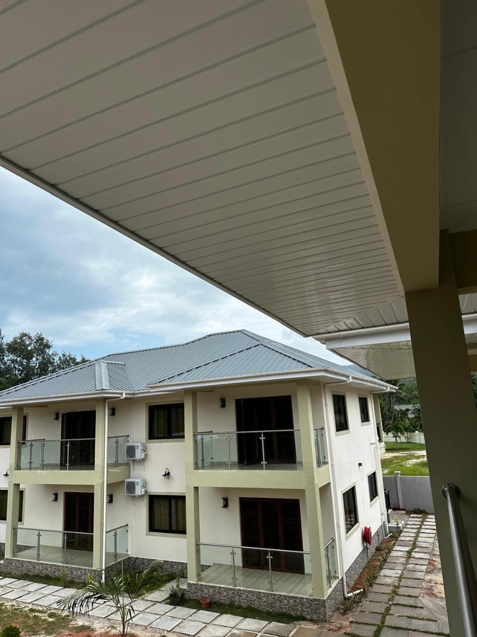 Apartment Yvon's Tropical Grand Anse (Praslin)